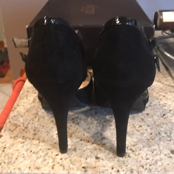 Victor Alfaro platform heels.  Suede and patent. - Picture 3 of 4
